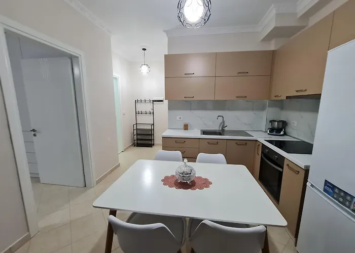 Seascape Apartment *